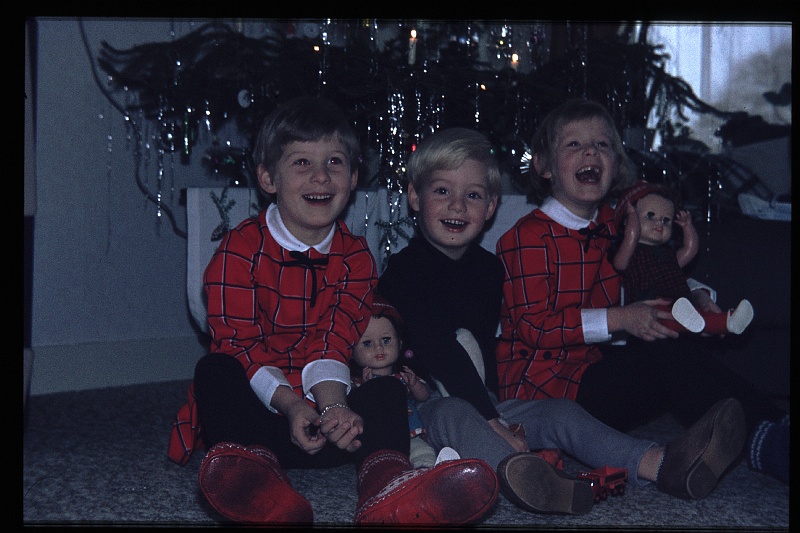 07.Delft dec 1968 Brigitte,Marion,Peter.JPG